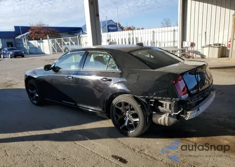 2023 Chrysler 300 Touring z USA, uszkodzony, nr VIN 2C3CCAAG9PH620510